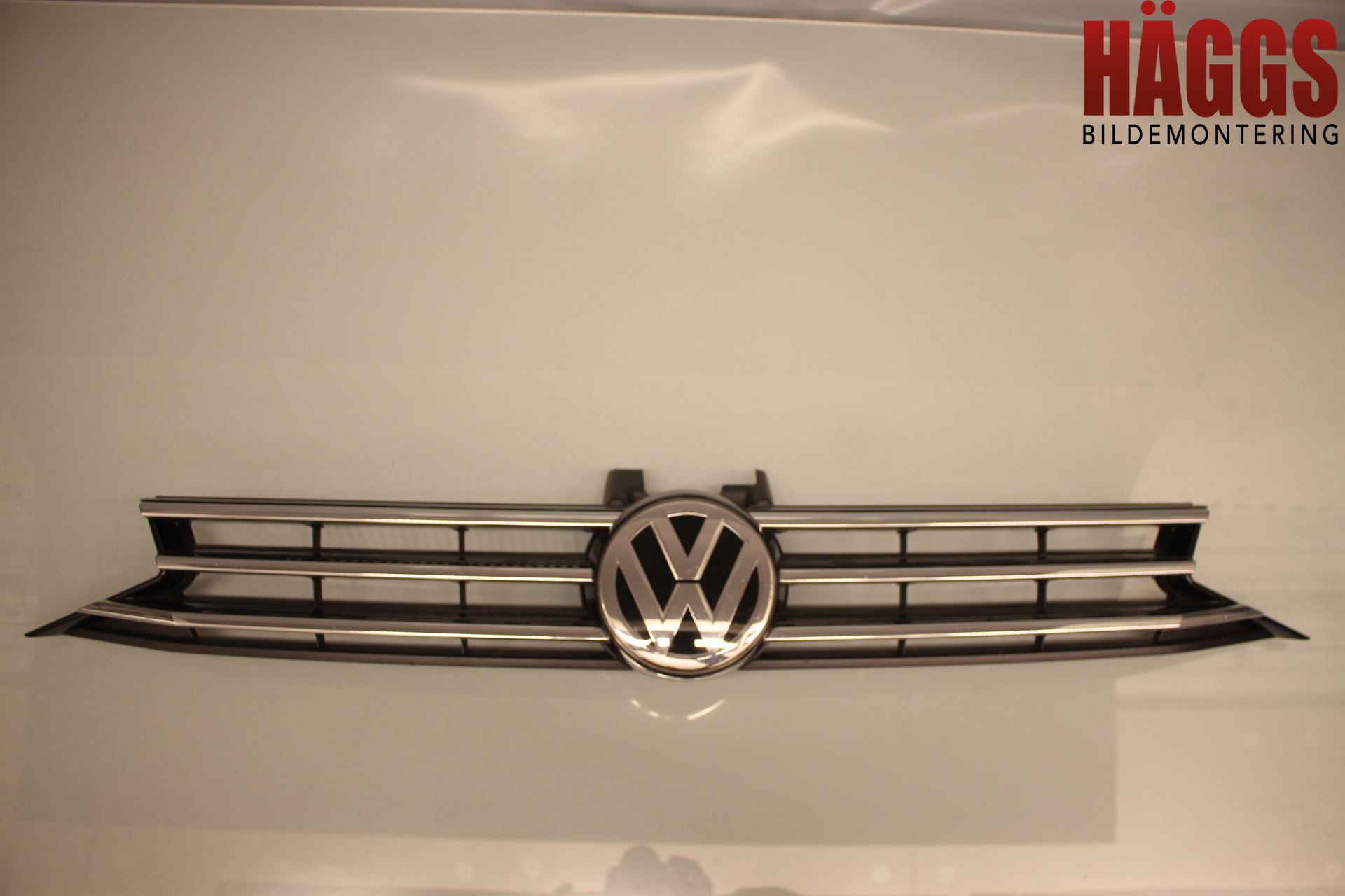 Volkswagen VW TOURAN 16- Grill Komp
