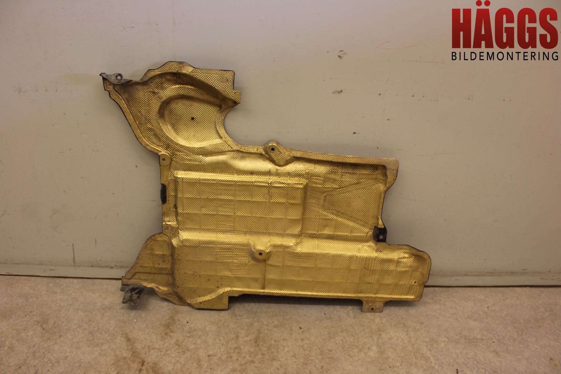 Mercedes-Benz MB GLK-KLASS (X204) 08-16 Hasplåt Plåt-Plast