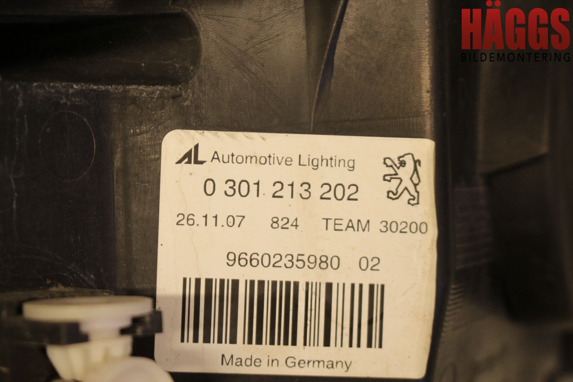 Peugeot 407 Strålkastare Höger