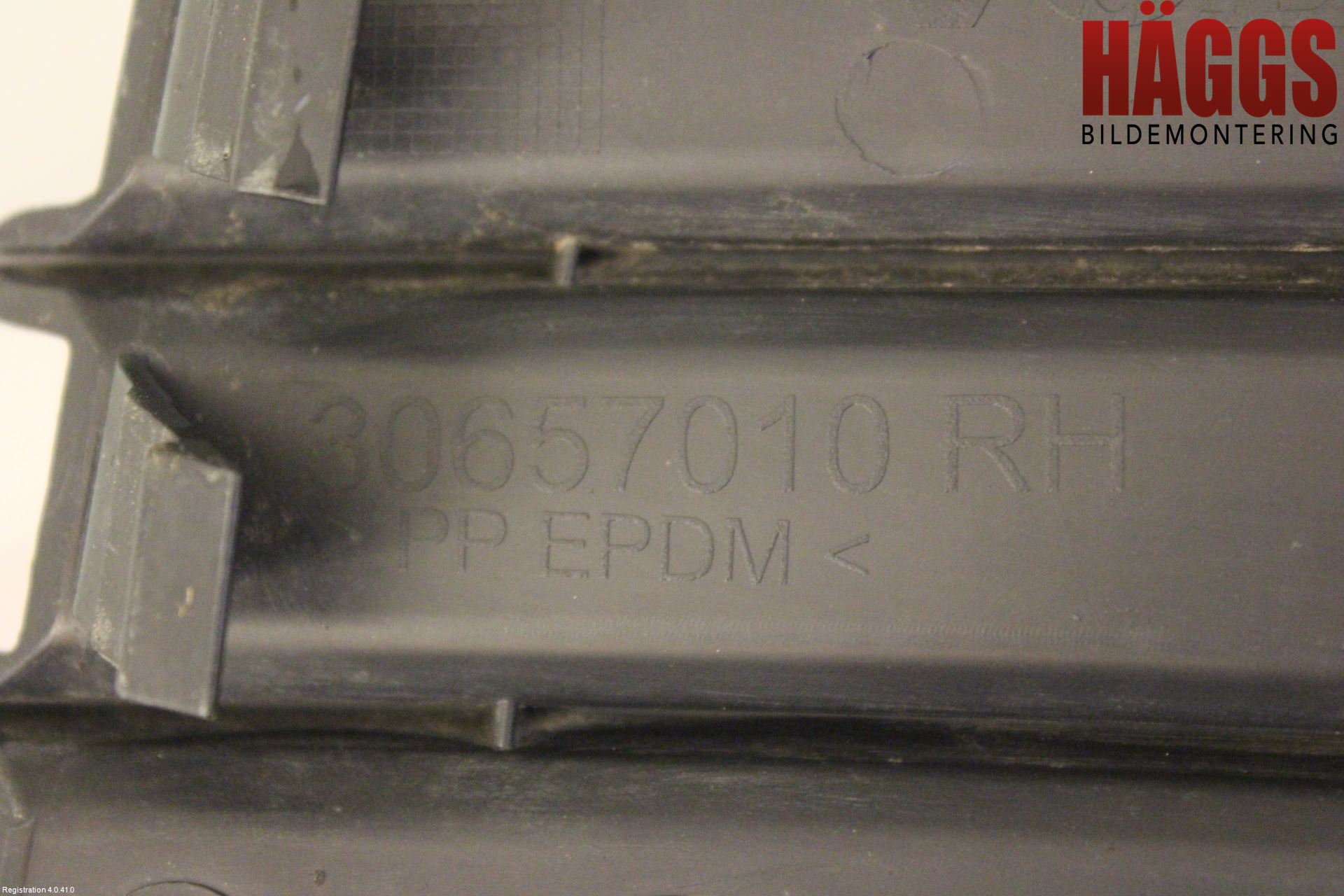 Volvo V50 04-07 Grilldel Höger