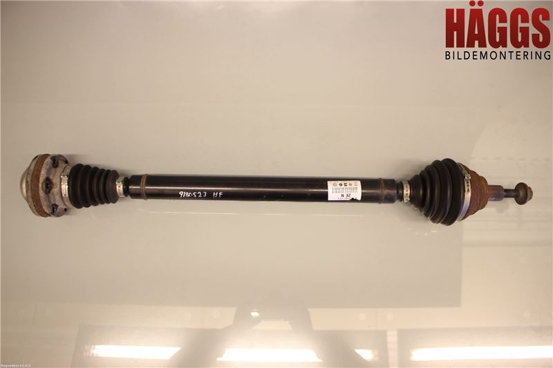Volkswagen VW CADDY 11-15 Drivaxel Fram Höger