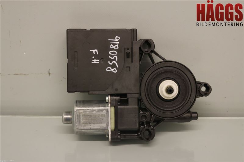 Volkswagen VW PASSAT 11-14 Fönsterhissmotor