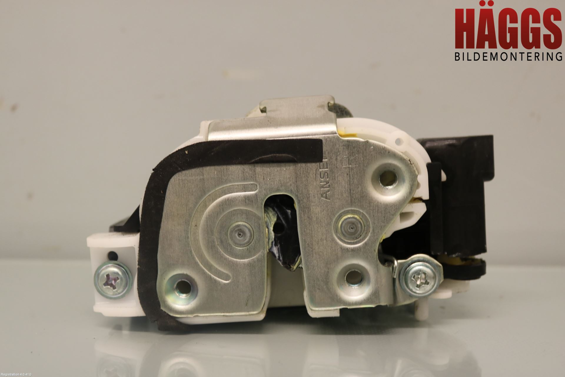 Mitsubishi L200 06-15 Låskista-Dörrlås