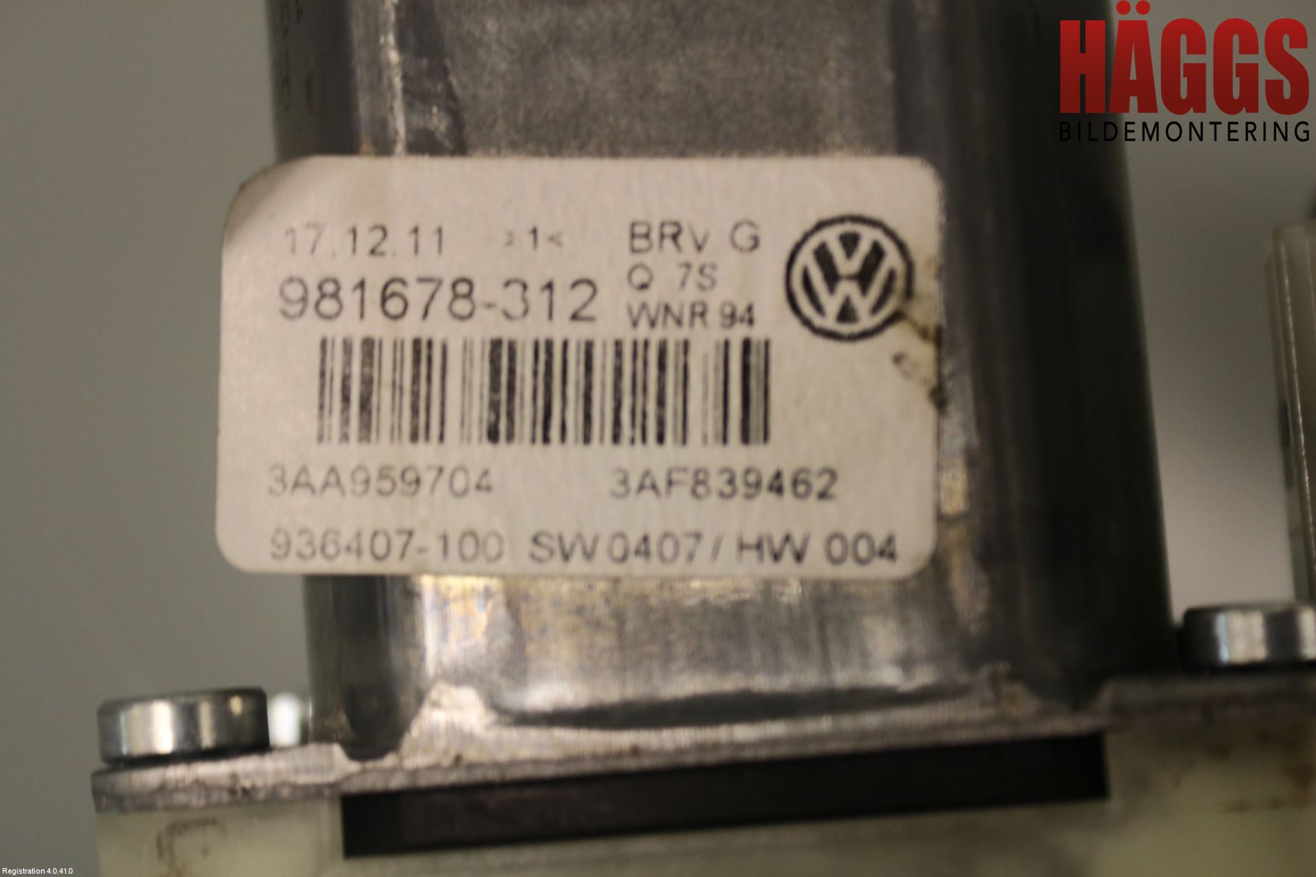 Volkswagen VW PASSAT 11-14 Fönsterhissmotor