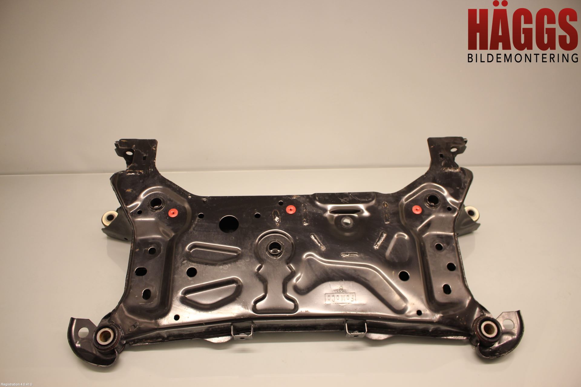Ford FOCUS 15-18 Framvagnsbalk