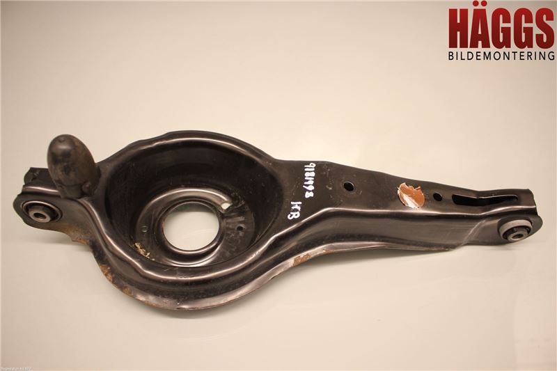 Ford FOCUS 15-18 Bärarm Bak Höger