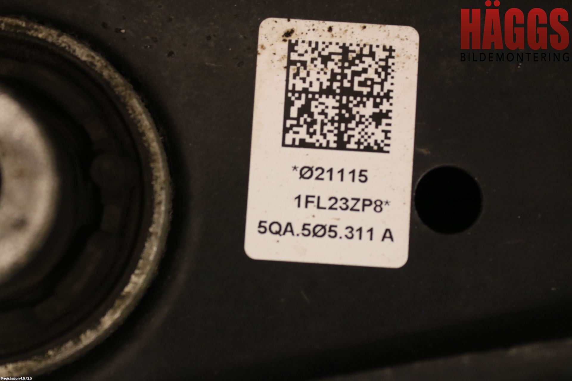 Volkswagen VW TOURAN 16- Bärarm Bak Vänster