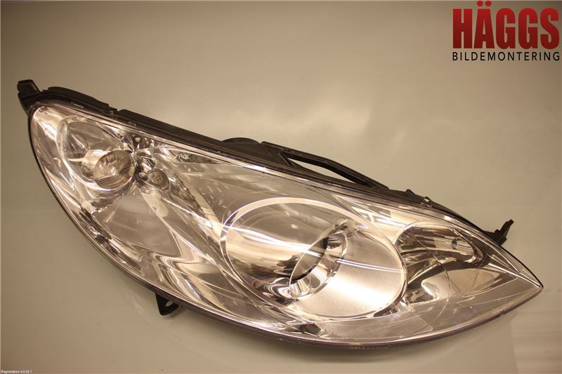 Peugeot 407 Strålkastare Höger