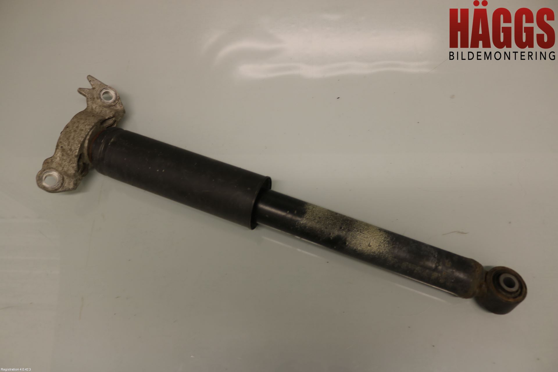 Opel INSIGNIA 09-16 Stötdämpare Bak