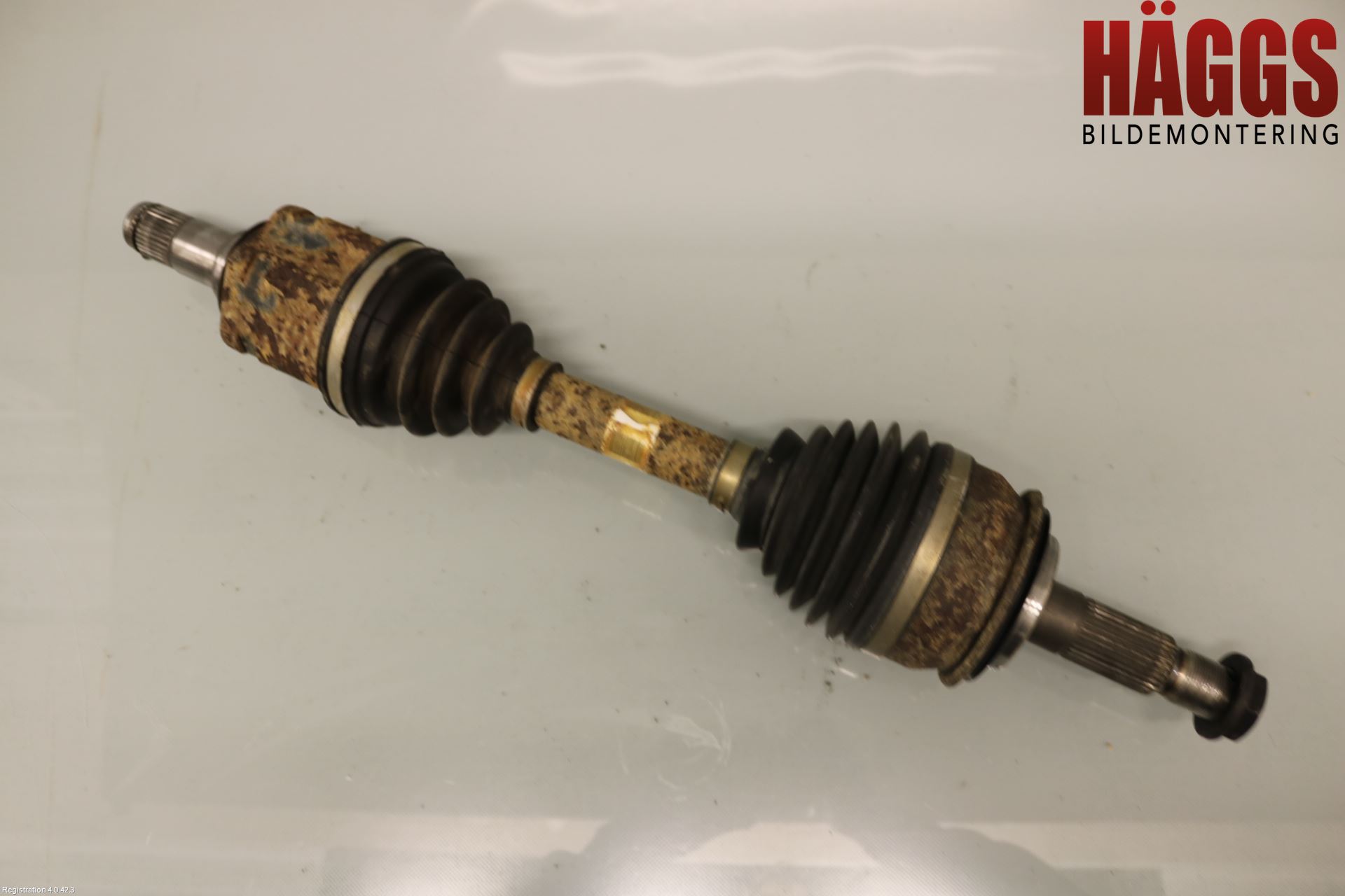 Toyota HILUX 05-16 Drivaxel Fram Höger