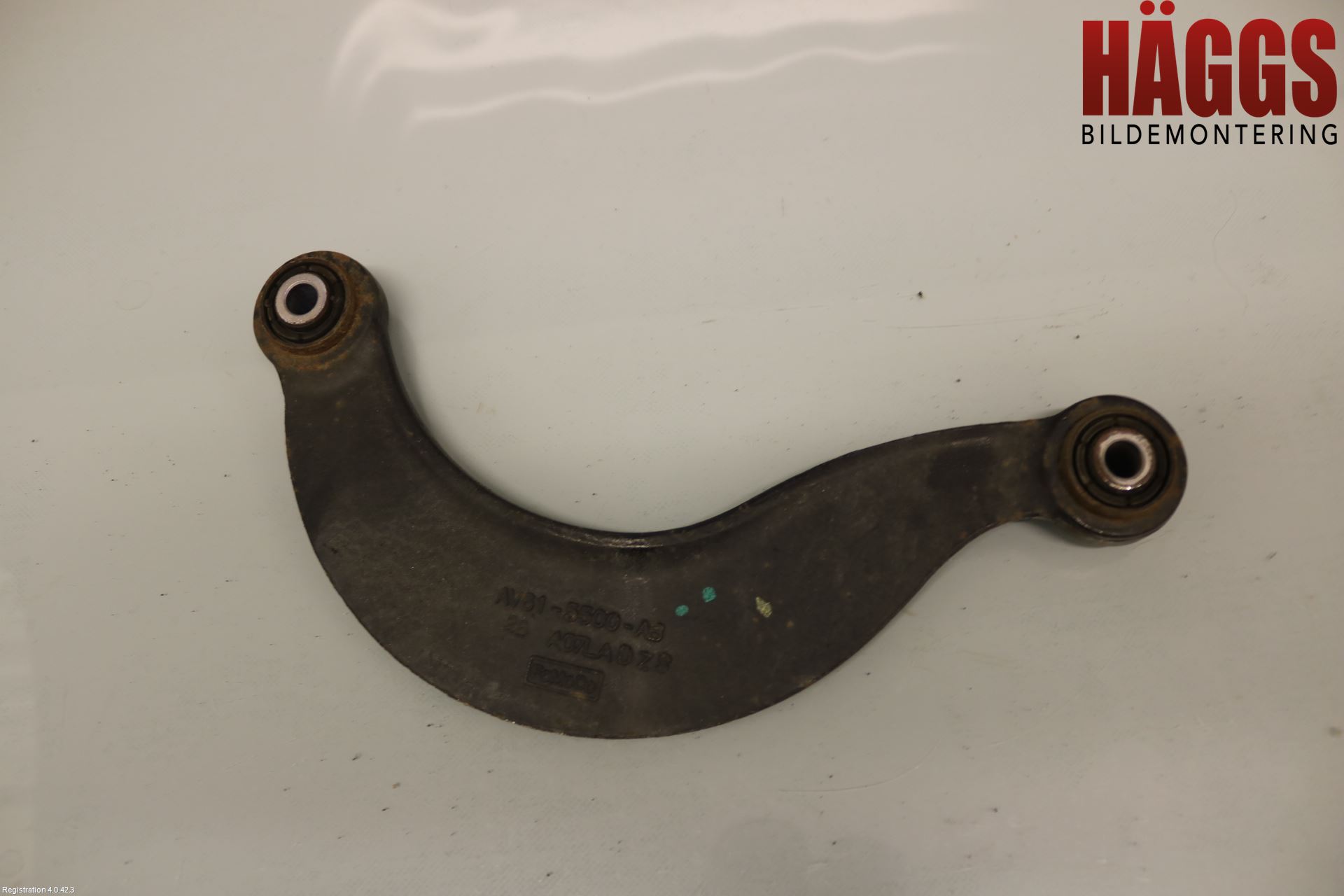 Volvo V40 12-19 Bärarm Bak Övre Höger