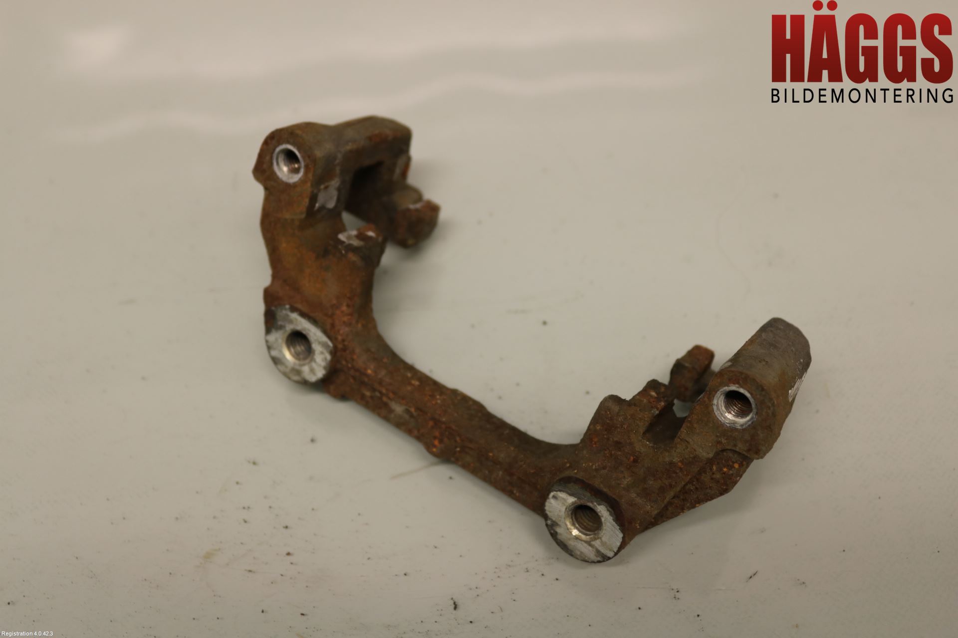 Volvo V40 12-19 Bromsokshållare