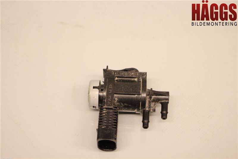 Volkswagen VW PASSAT 11-14 Vakuumventil