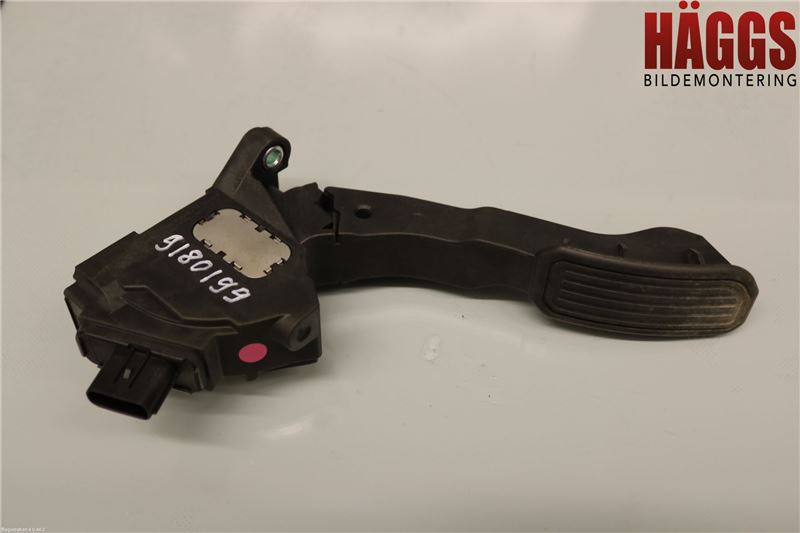 Toyota AVENSIS 09-15 Gaspedal