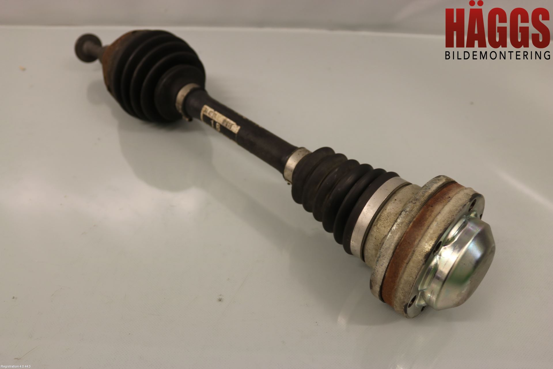 Volkswagen VW CADDY 11-15 Drivaxel Fram Vänster