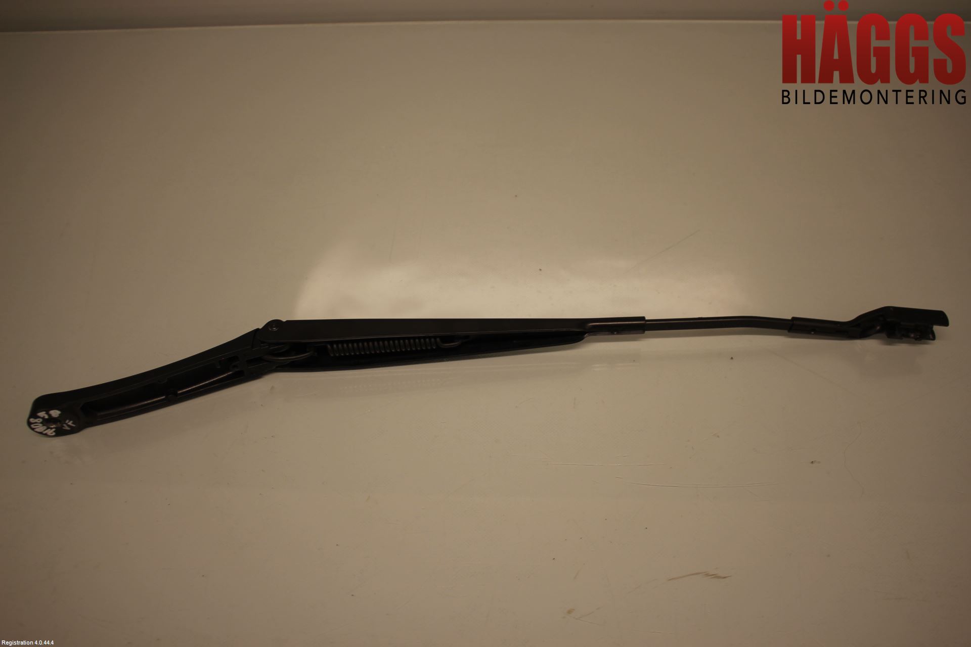 Volkswagen VW TIGUAN 16-24 Torkararm Armar Vindruta