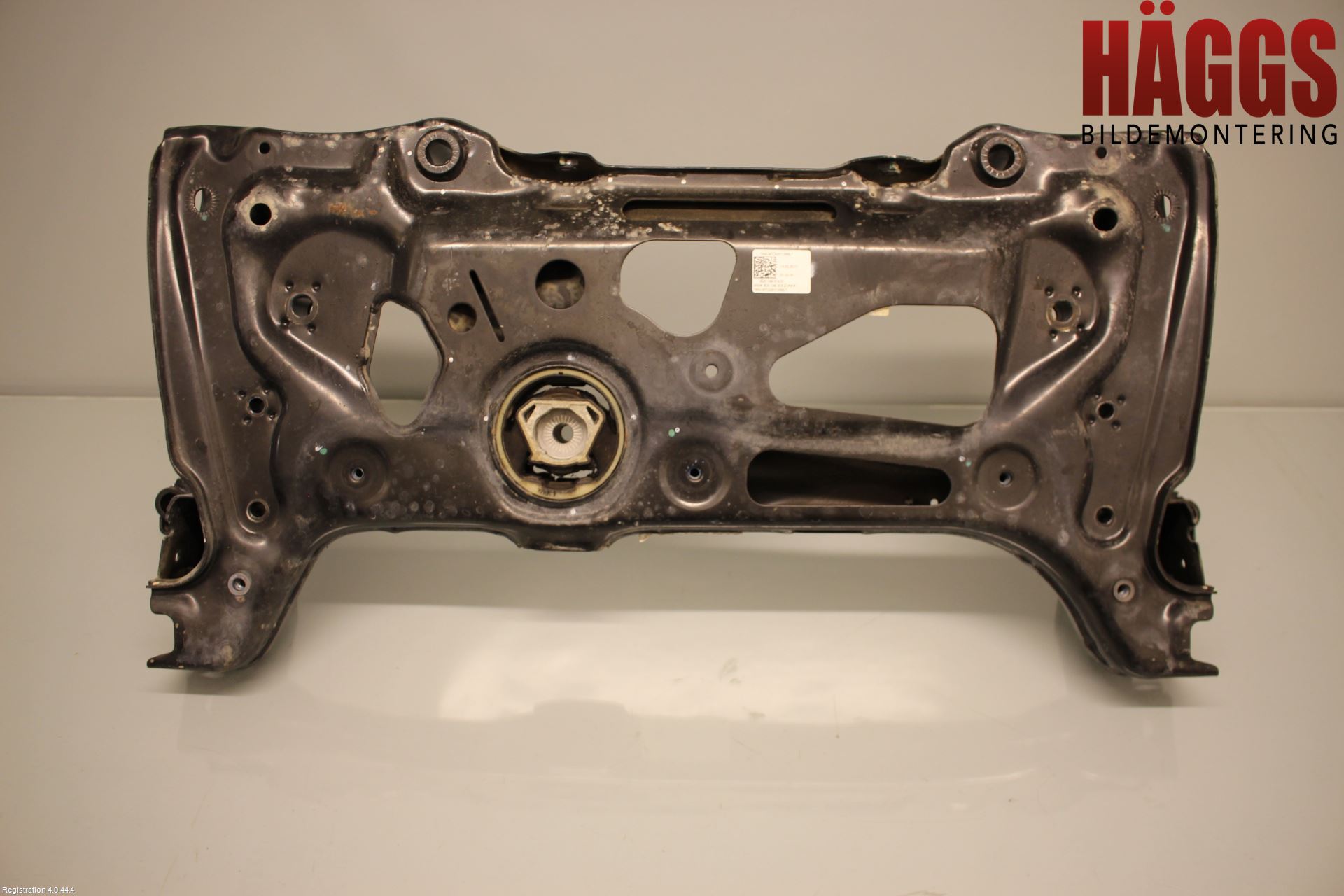 Volkswagen VW TIGUAN 16-24 Framvagnsbalk