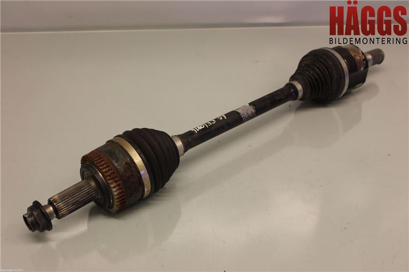 Hyundai ix35 Drivaxel Fram Vänster