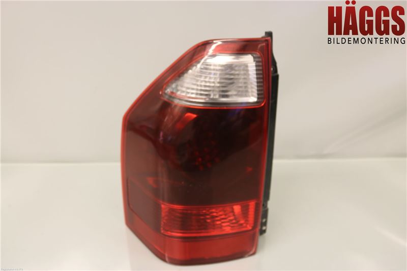 Mitsubishi PAJERO  99-06 Bakljus Höger