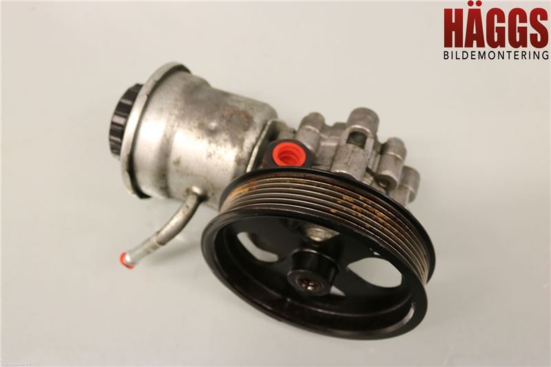 Toyota AVENSIS 03-06 Styrservopump