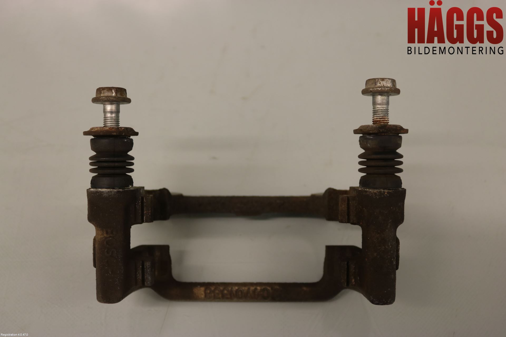 Toyota AVENSIS 03-06 Bromsokshållare