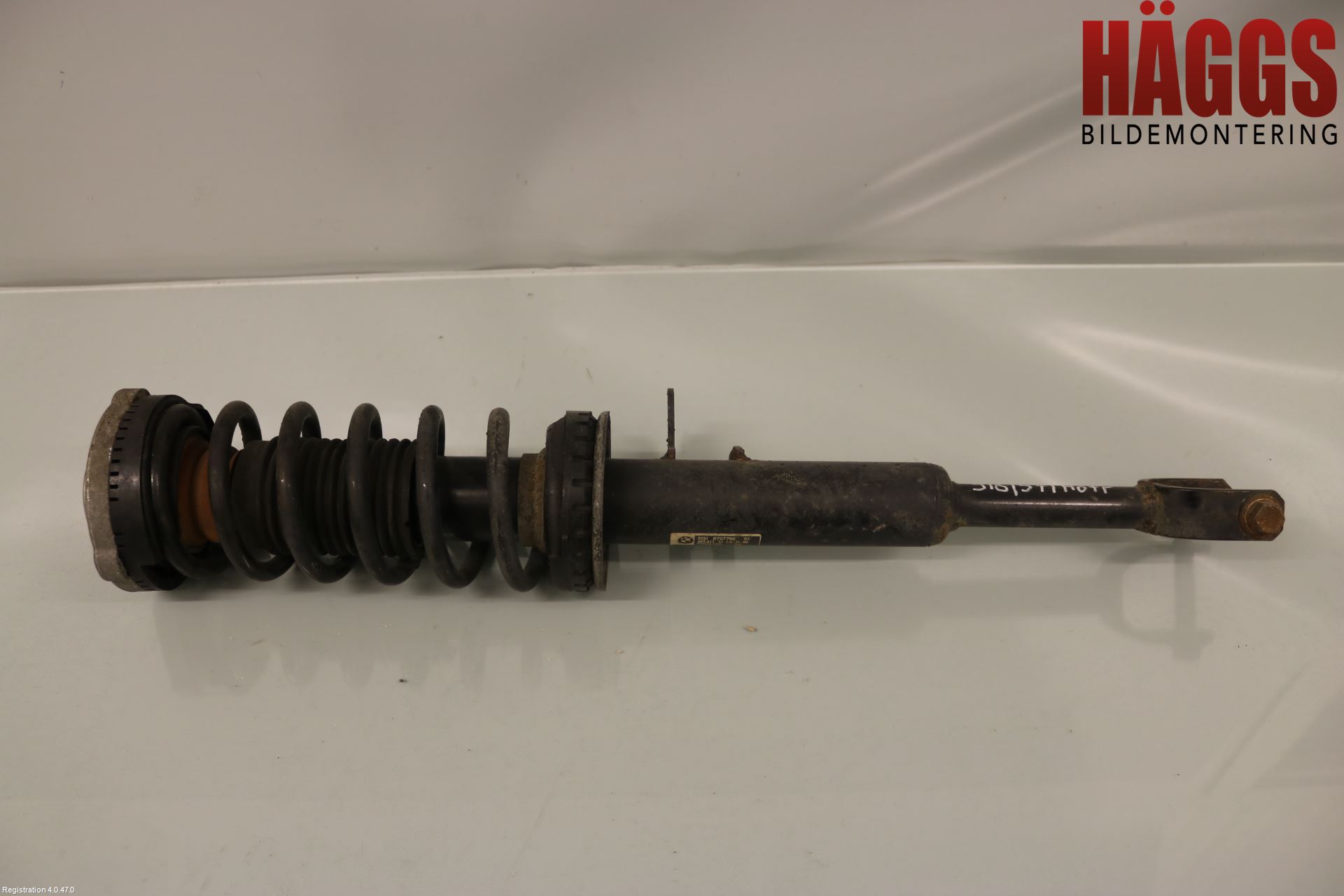 BMW 5 F10/F11/F18 09-17 Fjäderben Fram Höger