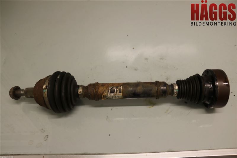 Volkswagen VW BEETLE 98-10 Drivaxel Fram Vänster