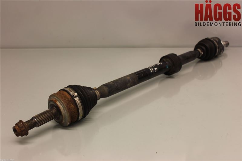 Toyota AVENSIS 09-15 Drivaxel Fram Höger