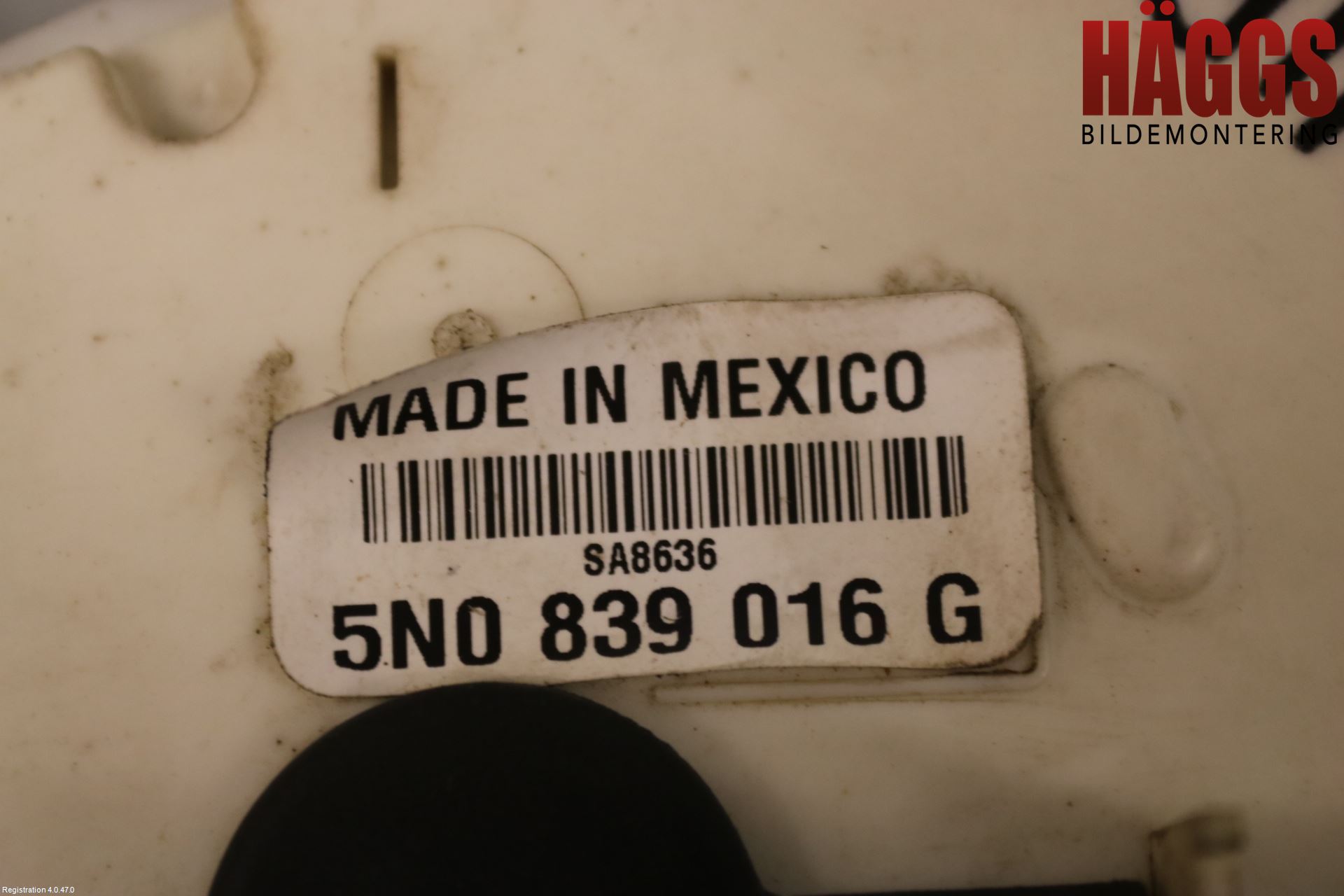 Volkswagen VW AMAROK 2H 10-22 Låskista-Dörrlås