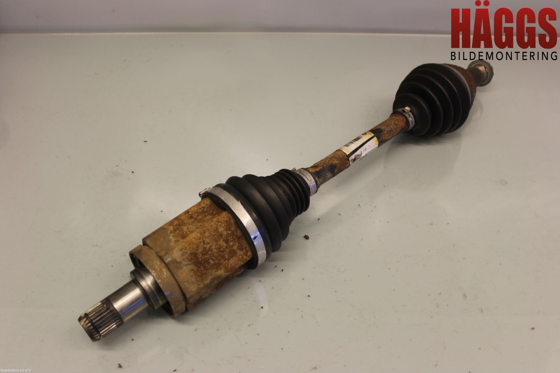 BMW X5 E70 07-13 Drivaxel Fram Vänster
