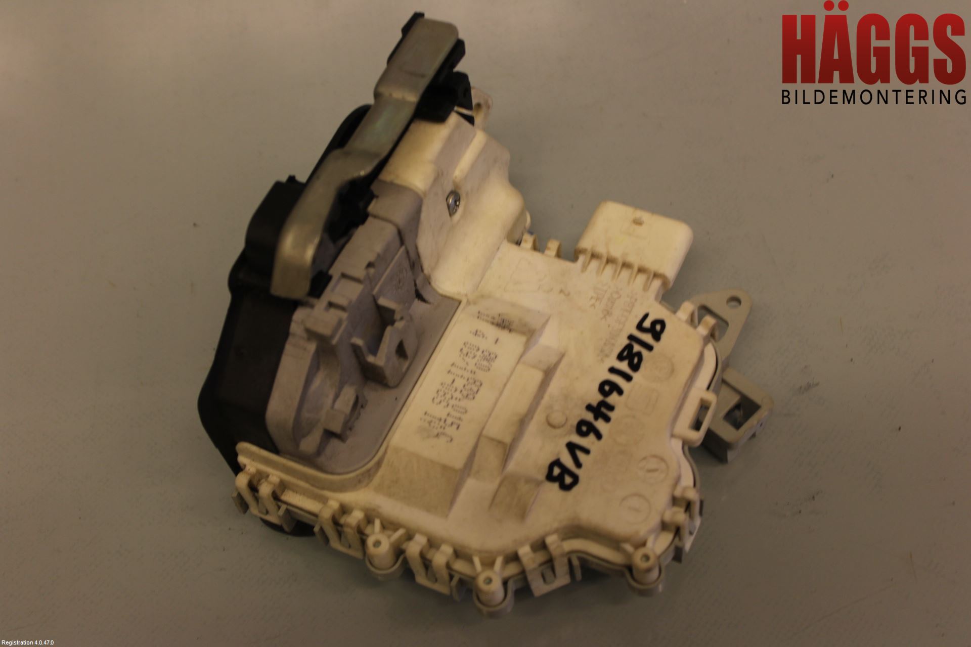 Audi A4 ALLROAD 09-16 Låskista-Dörrlås