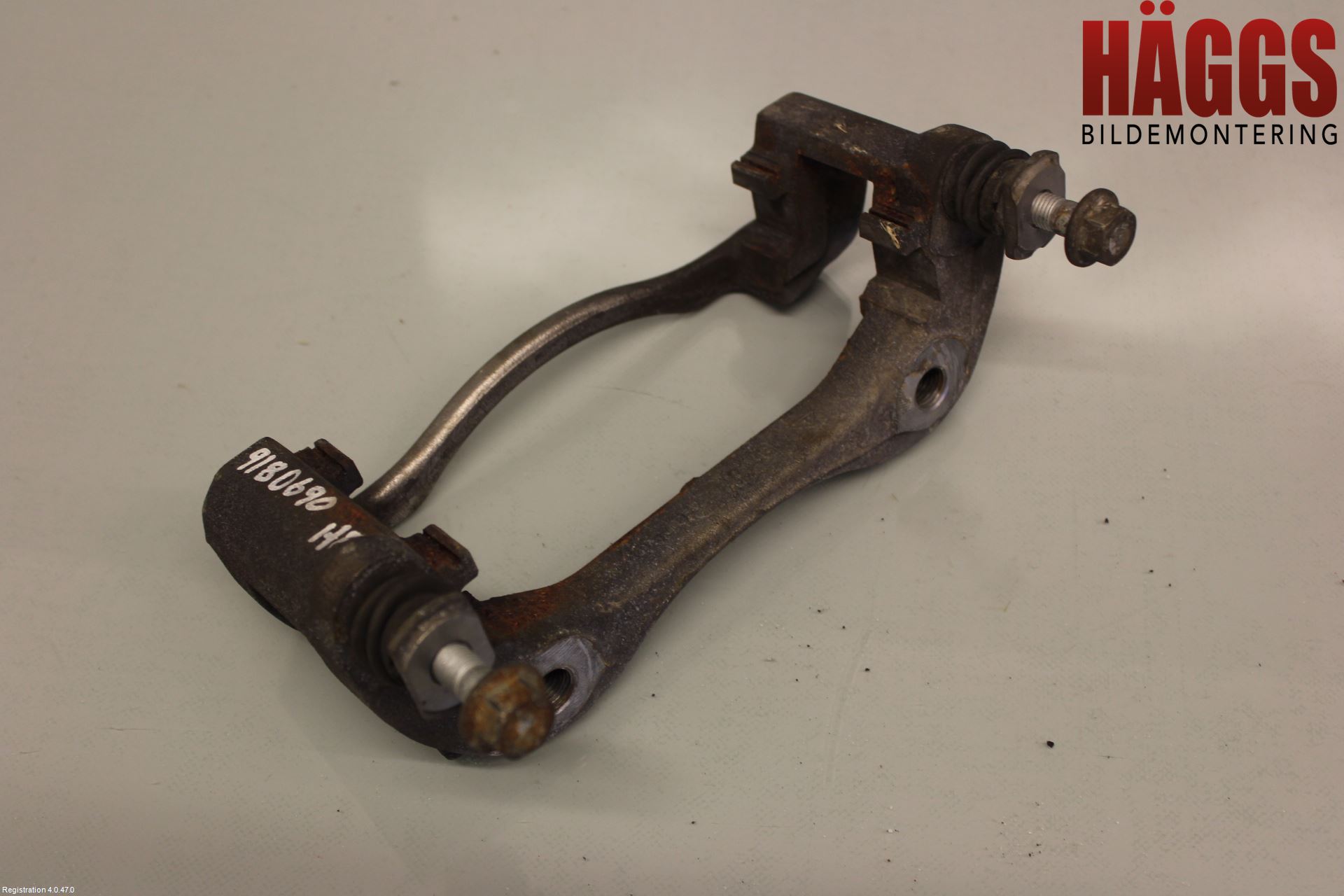 Volkswagen VW AMAROK 2H 10-22 Bromsokshållare
