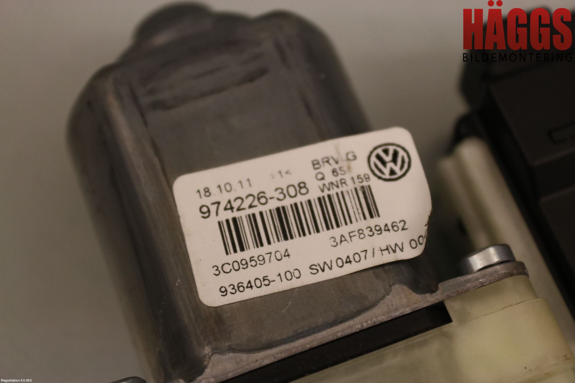 Volkswagen VW PASSAT 11-14 Fönsterhissmotor