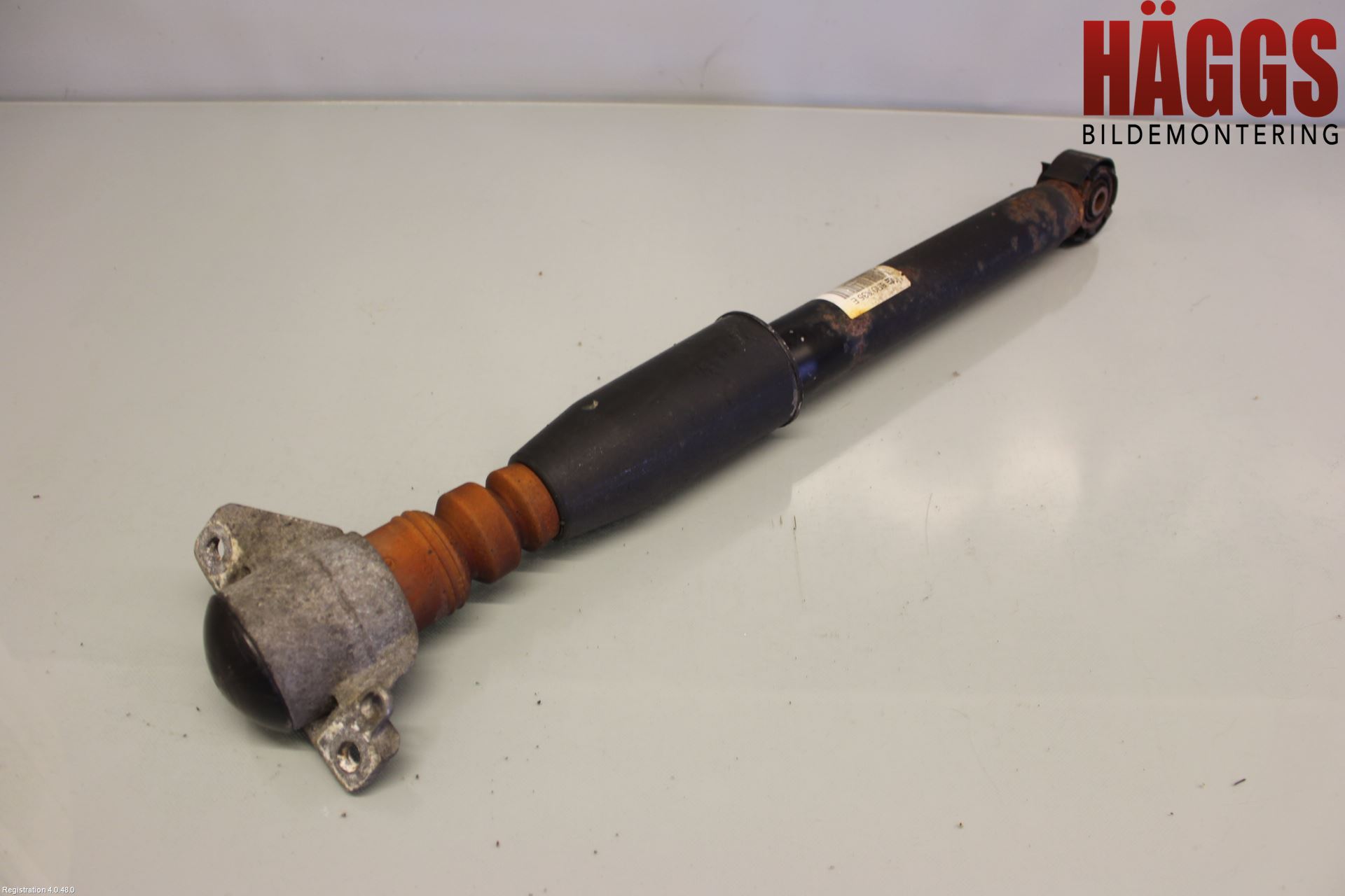 Audi Q5 09-16 Stötdämpare Bak