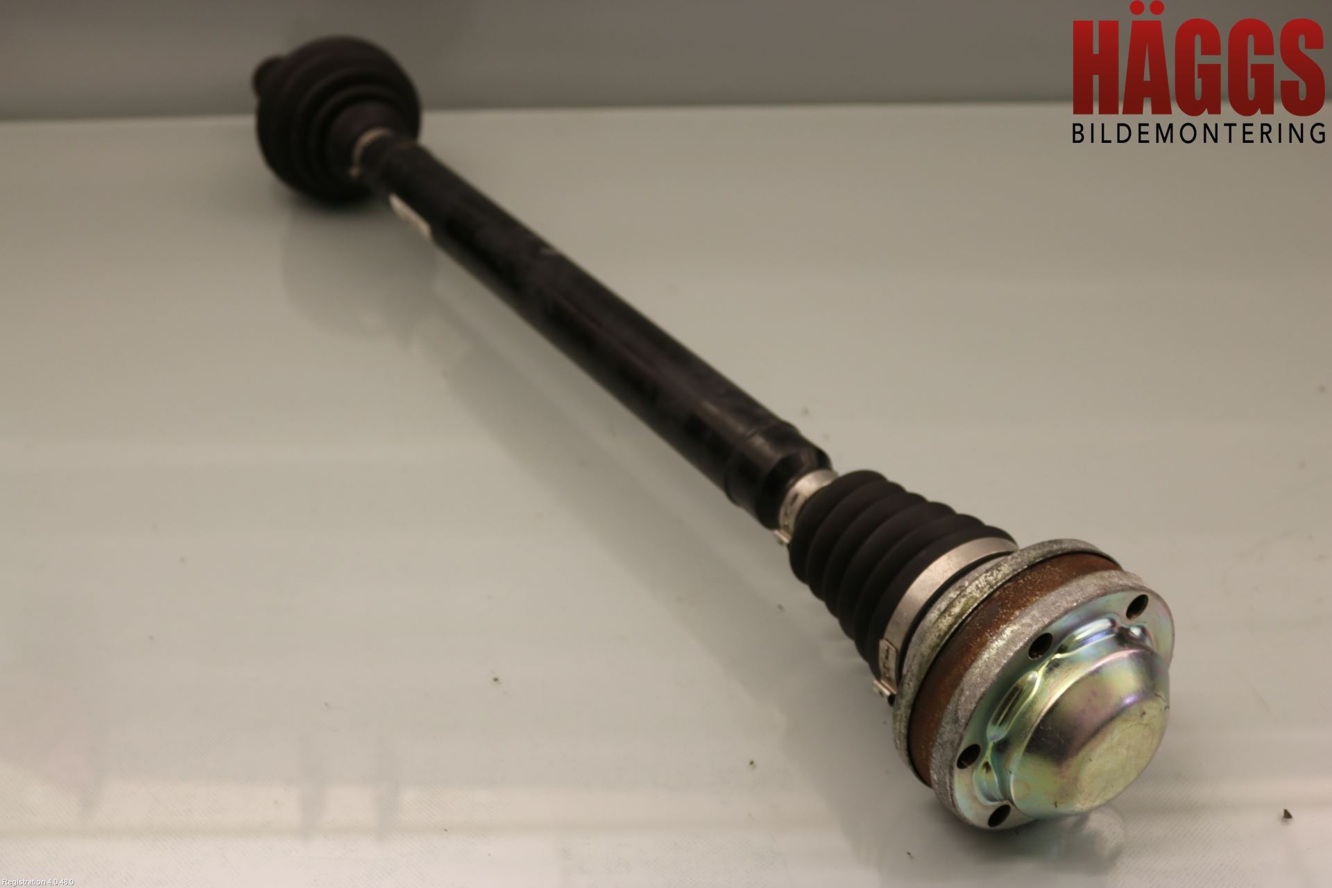 Volkswagen VW PASSAT 11-14 Drivaxel Fram Höger