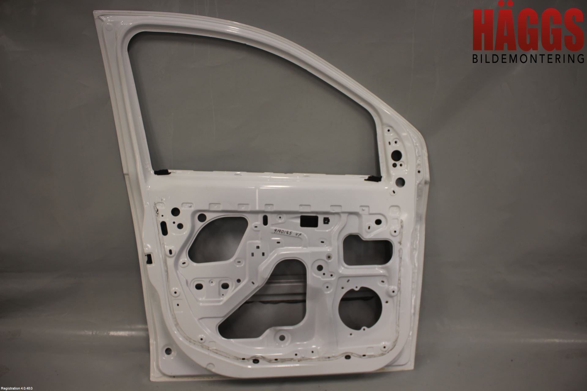 Dacia DOKKER 13- Dörr Fram Vänster