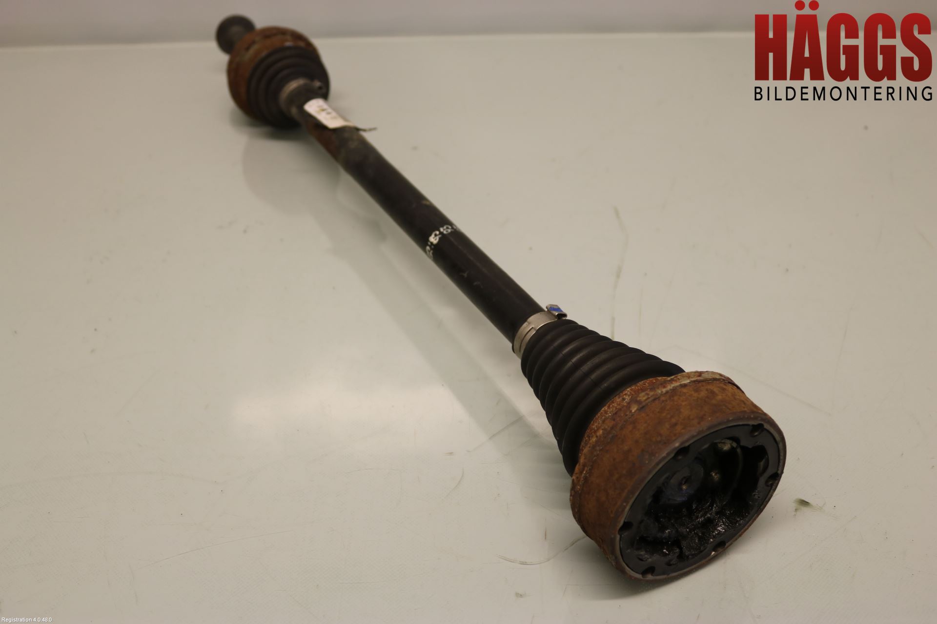 Volkswagen VW PASSAT CC 08-16 Drivaxel Bak Höger