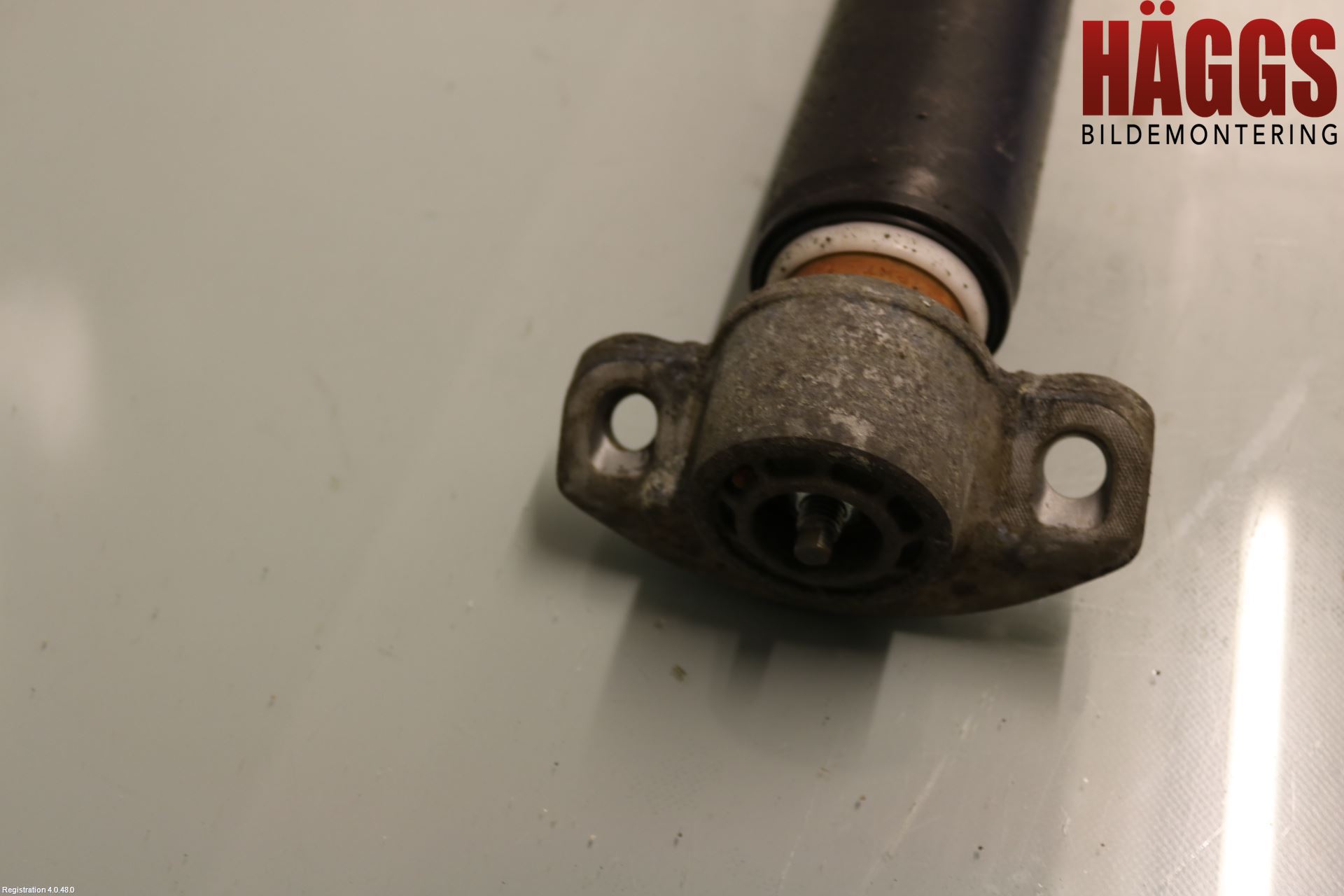 Opel ASTRA J 10-15 Stötdämpare Bak