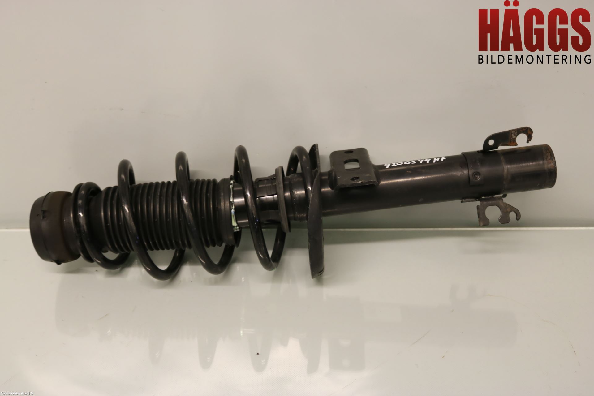 Volkswagen VW POLO 10-17 Fjäderben Fram Höger