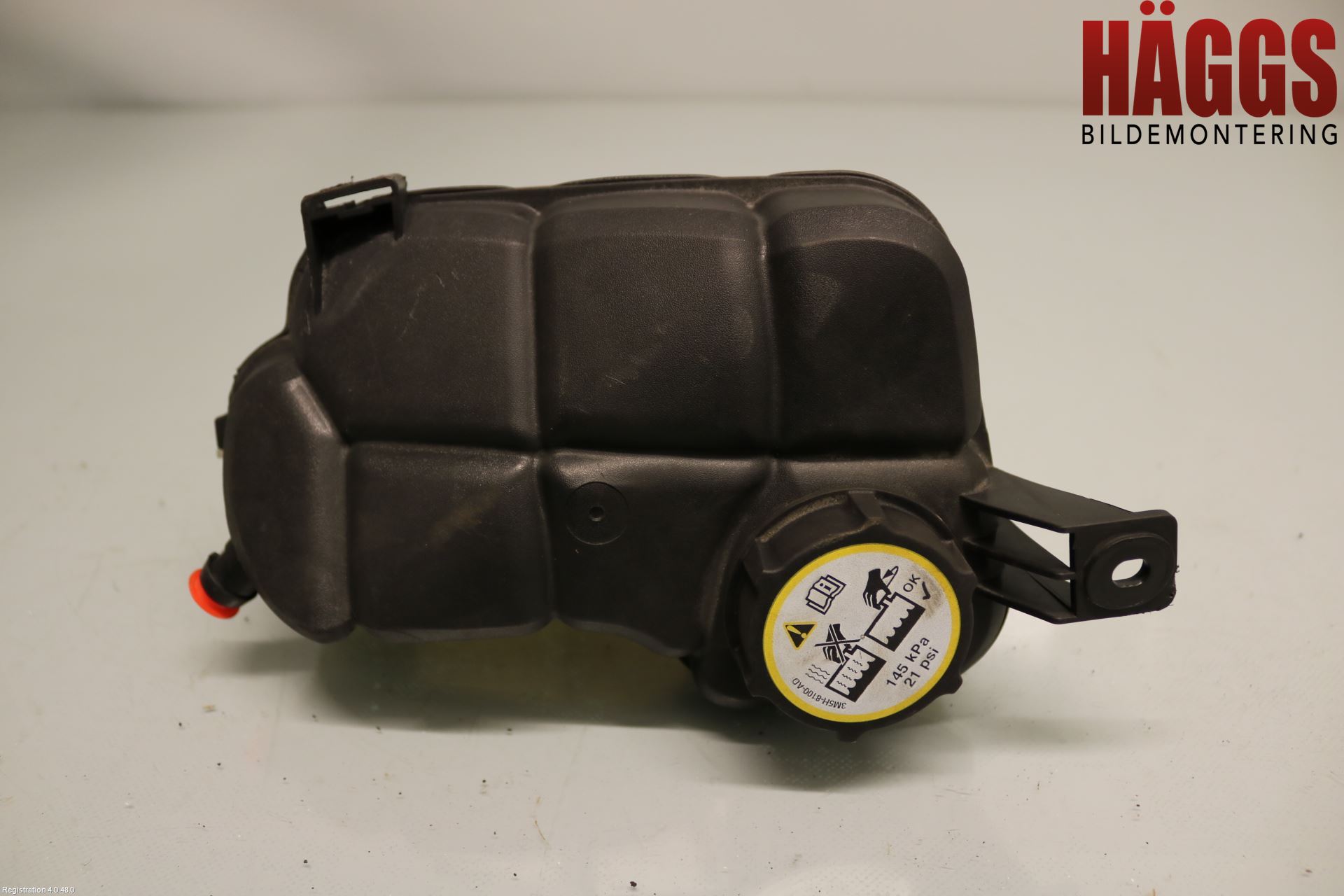 Volvo V70 08-13 Expansionstank