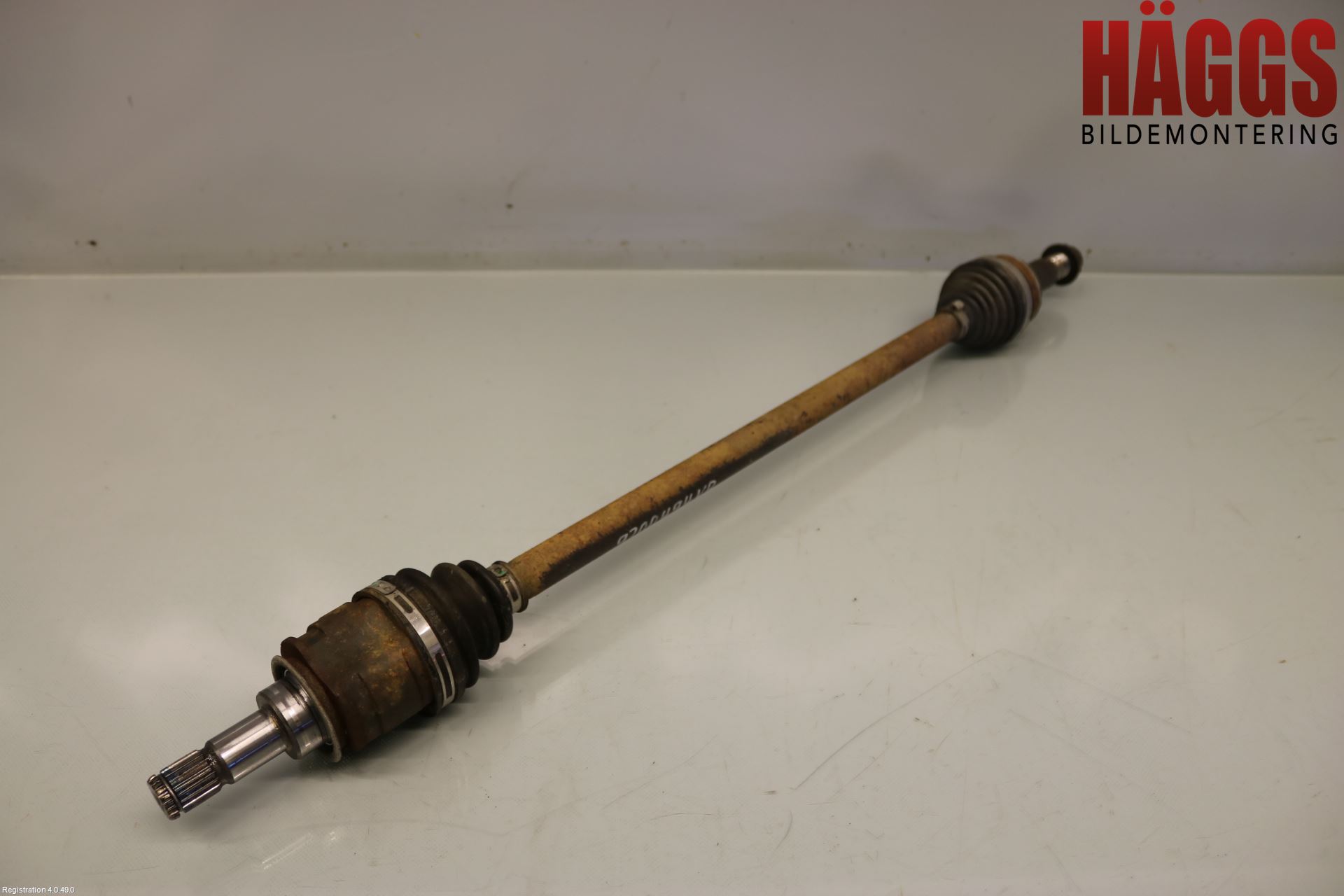 Toyota RAV4 13-18 Drivaxel Bak Vänster