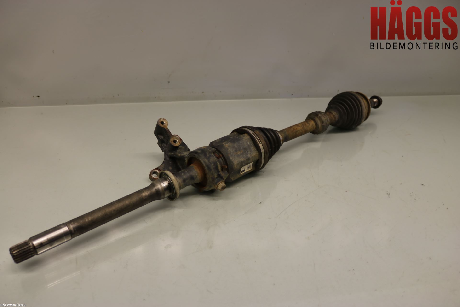Toyota RAV4 13-18 Drivaxel Fram Höger
