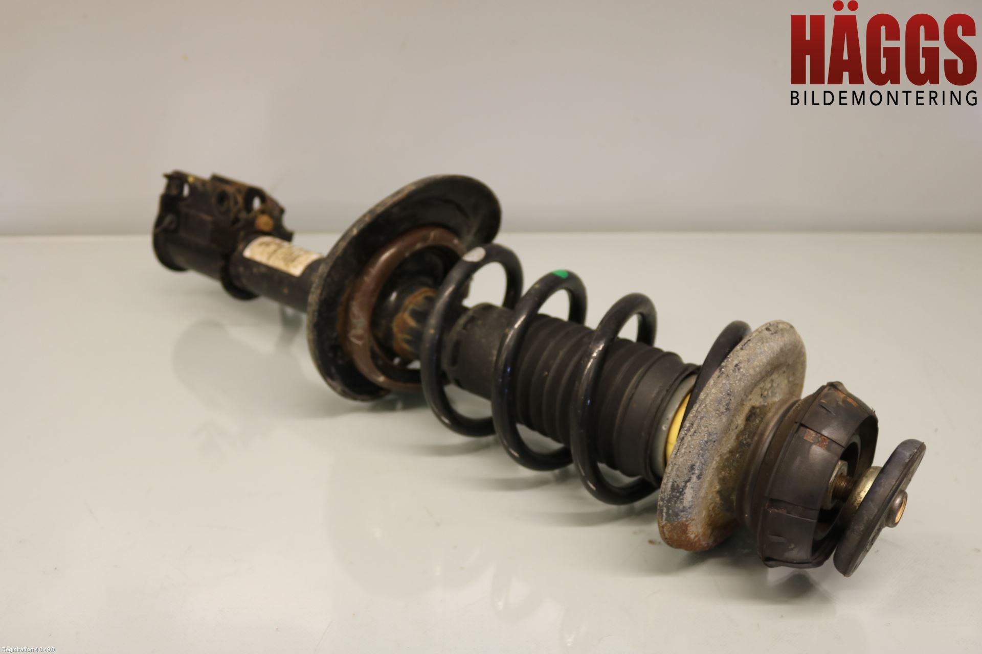 Dacia DOKKER 13- Fjäderben Fram Vänster