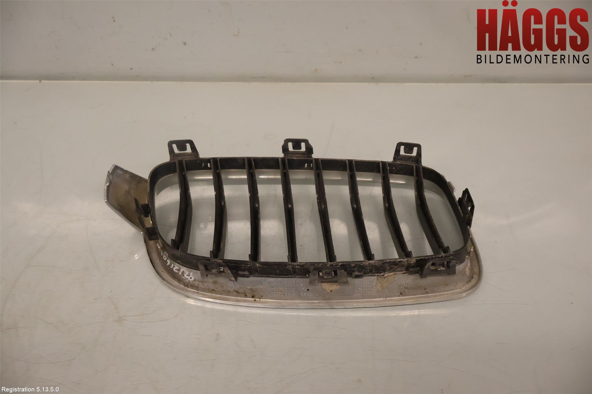 BMW 3 F30/F31/F80 12-19 Grilldel Vänster