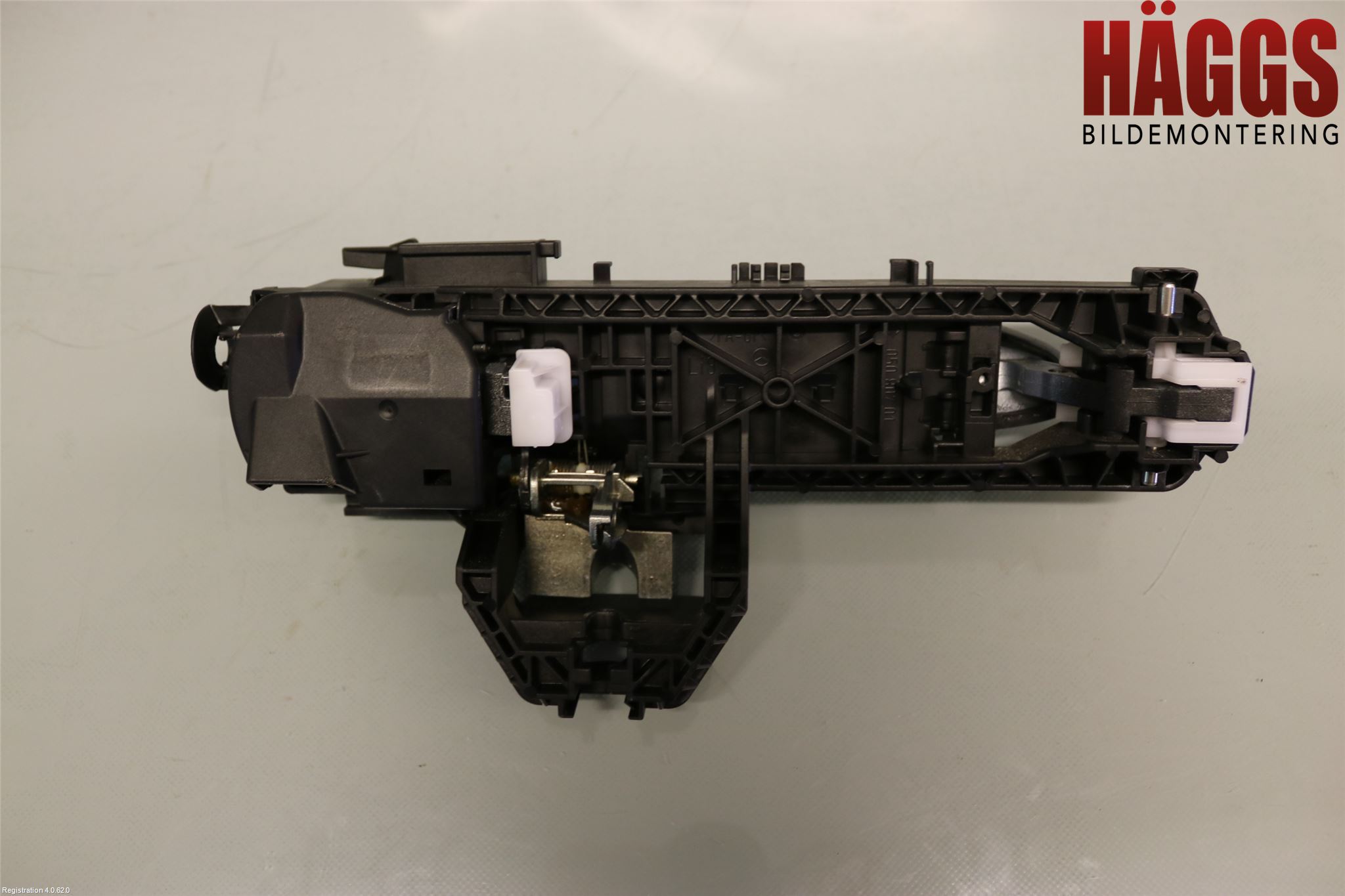 Mercedes-Benz MB E-KLASS (W212) 09-16 Dörrhandtag Yttre Vä
