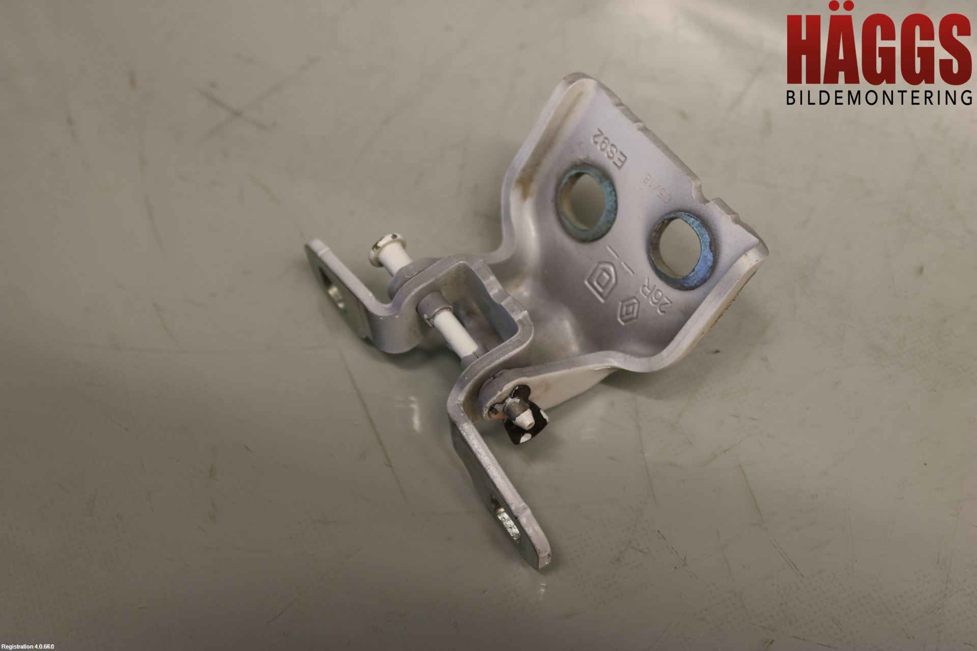 Dacia DOKKER 13- Dörrgångjärn