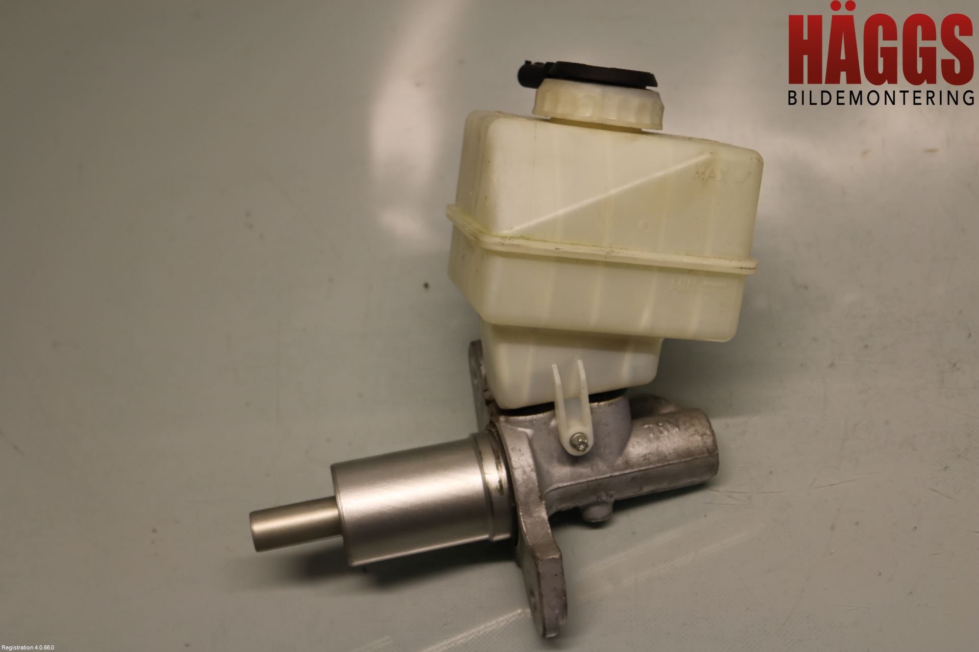 BMW X3 E83     03-10 Broms Huvudcylinder