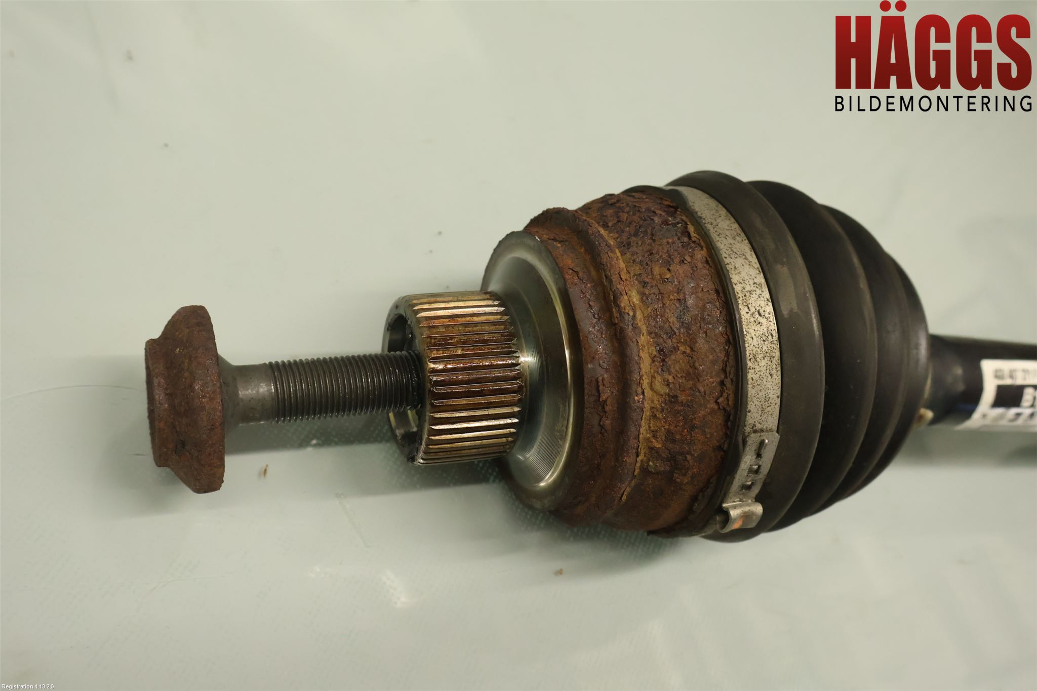 Audi Q5 09-16 Drivaxel Fram Vänster