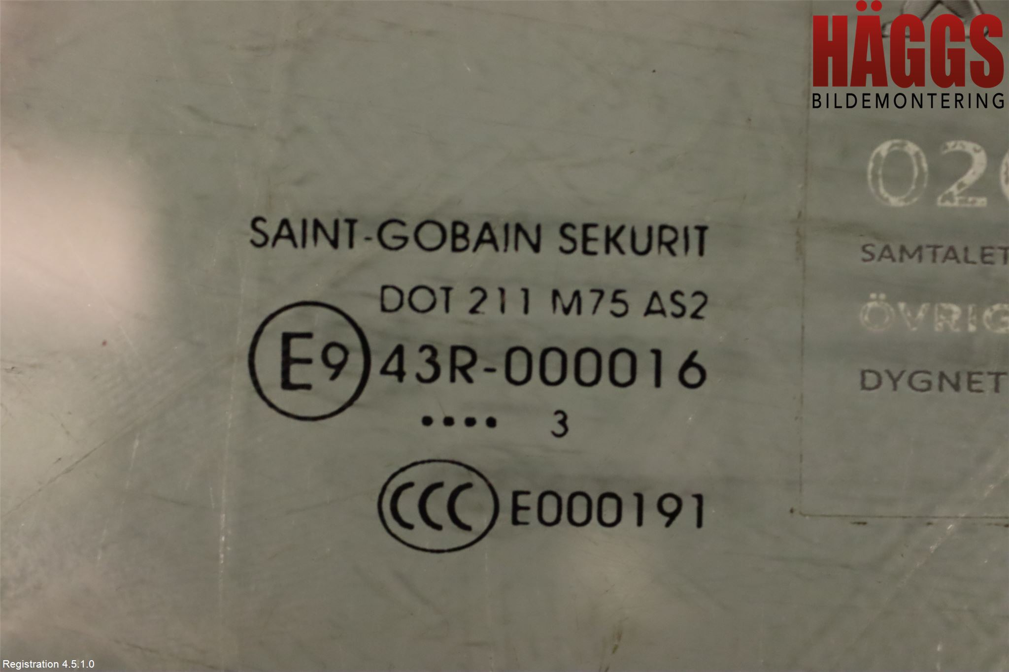 Peugeot PARTNER 08-15 Dörruta Fram Vänster