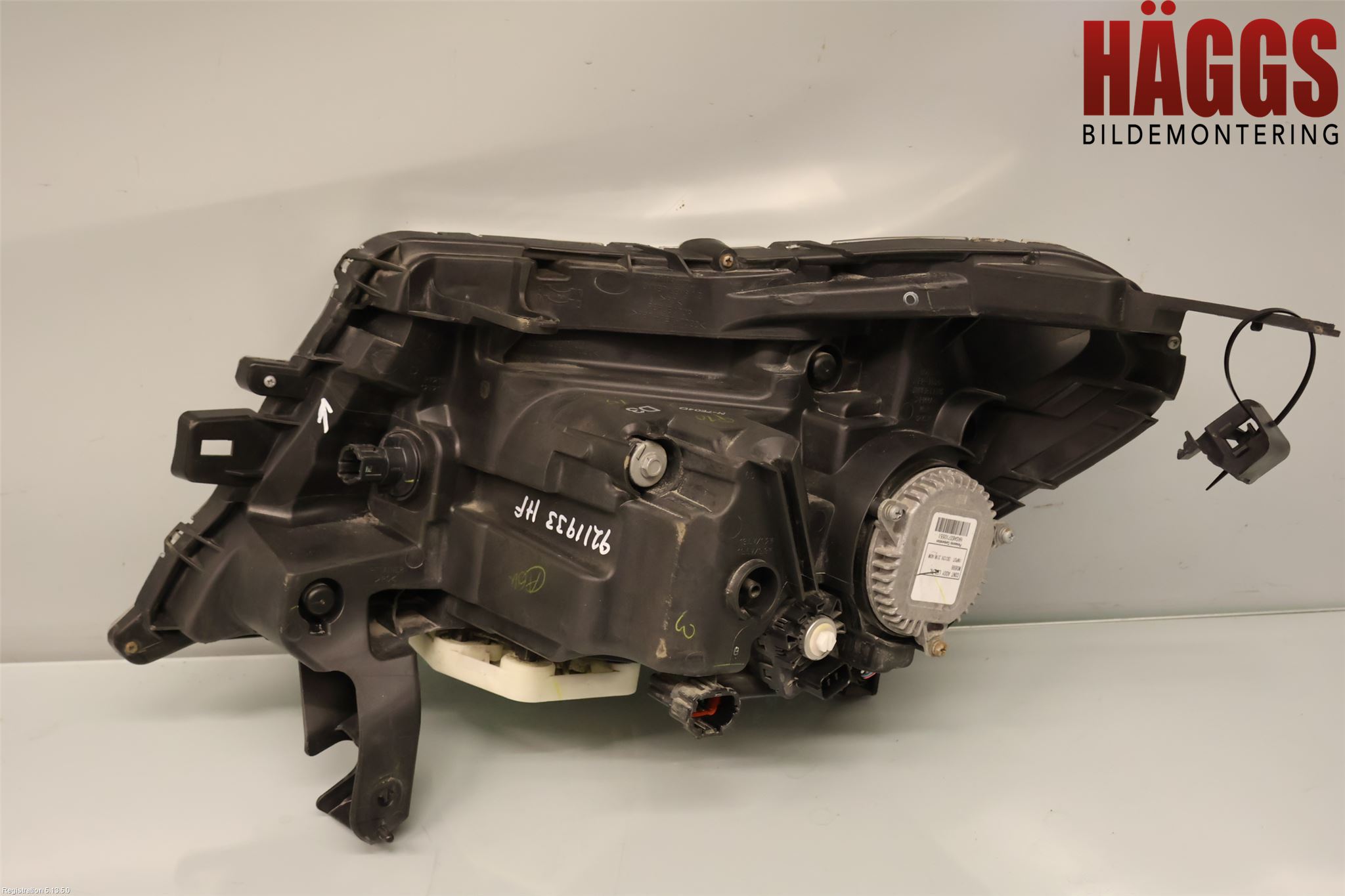 Nissan NP300 Strålkastare Höger